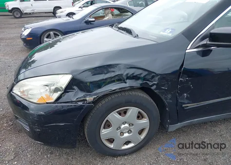 2006 Honda Accord 2.4 Lx z USA, uszkodzony, nr VIN 1HGCM56416A117096